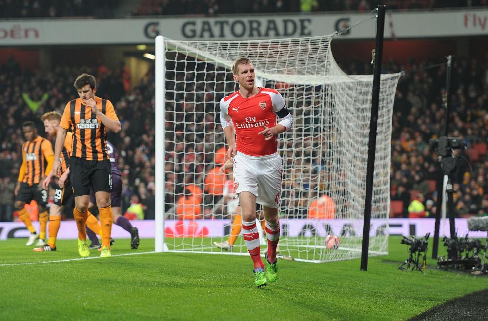KabarArsenal_'s tweet photo. Mertesacker menilai #Arsenal bermain tenang &amp; layak utk menang. Dia bangga siapapun yg bermain, selama tim ttp kompak http://t.co/cC2wWpzt0H