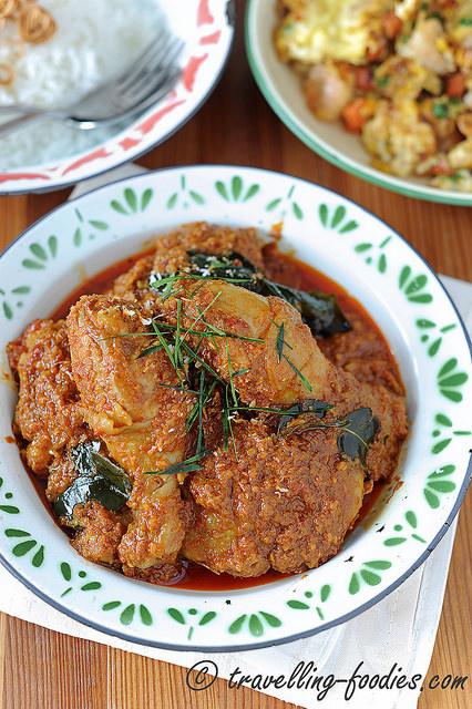 AsianFoodCh's tweet photo. #AFCGoLocal: Indulge in tasty Chicken Rendang #recipe by Travelling Foodies http://t.co/t81S6tROMQ #Food http://t.co/9vqAOhTVrv