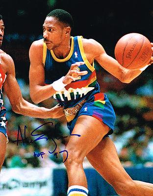 Happy 60th Birthday to Hall-of-Famer Alex English. The 8x All-Star avg 21.5 pts & 5.5 rebs in his career. 