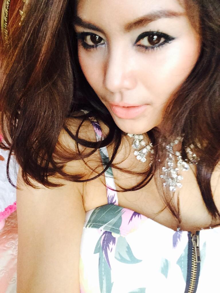 Dewi_rv's tweet photo. http://t.co/IOqnAg87d5