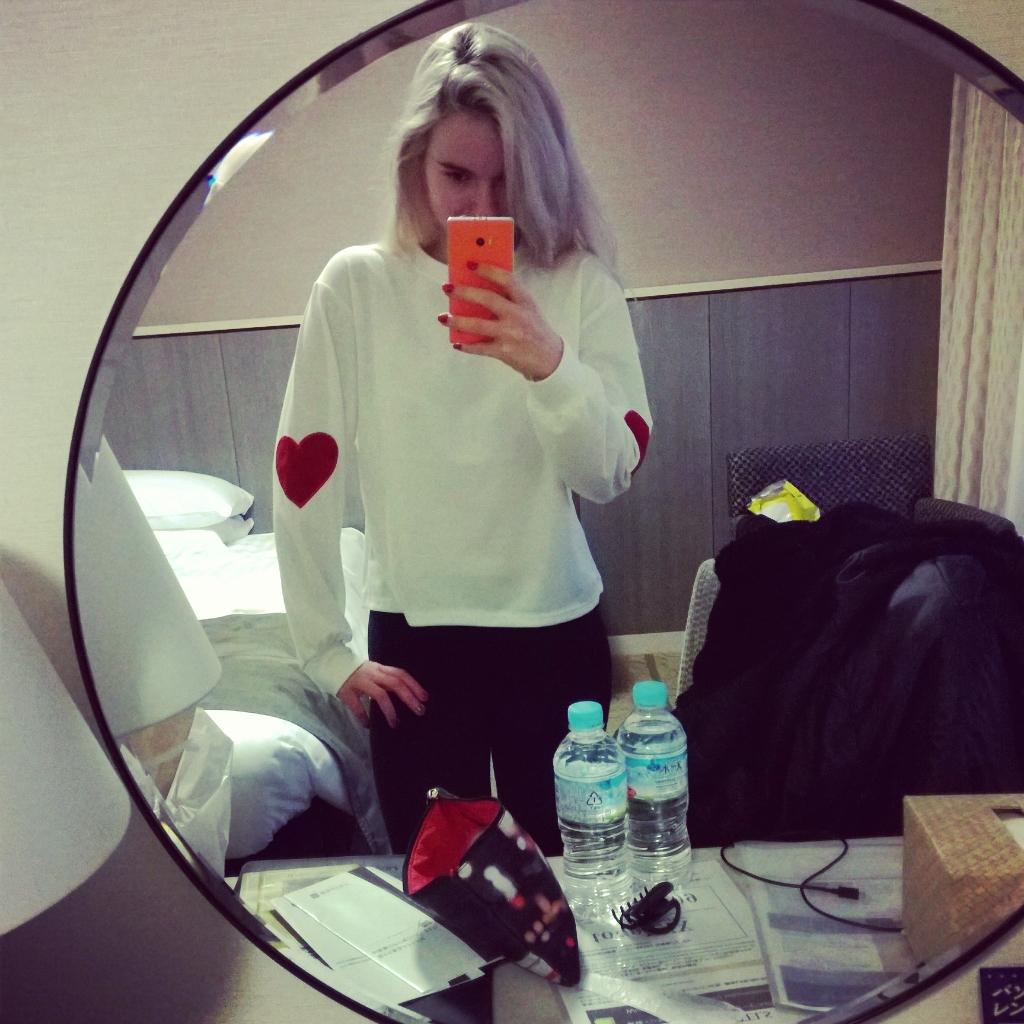 graciechatto's tweet photo. New tshirt in Tokyo yo http://t.co/cQEHVYUTZ6