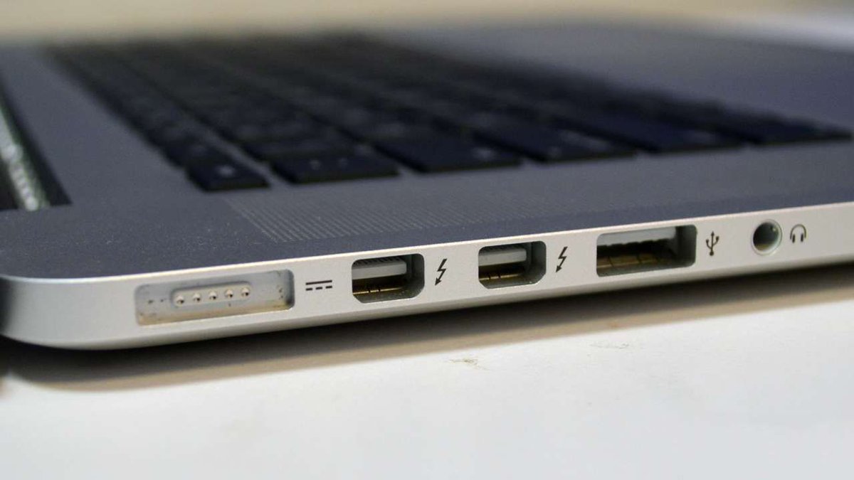 TheHackersNews's tweet image. Thunderstrike — Infecting MacBooks with EFI #Bootkit via Thunderbolt Ports thehackernews.com/2015/01/thunde… | #security #news