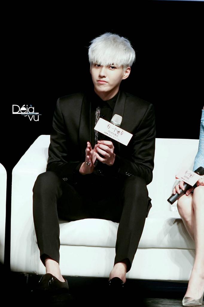 taorishipper's tweet photo. [HQ] 150105 WUYIFAN - Somewhere Only We Know Press Con 4P (credit: dejavu) http://t.co/7uj5nnh4BR