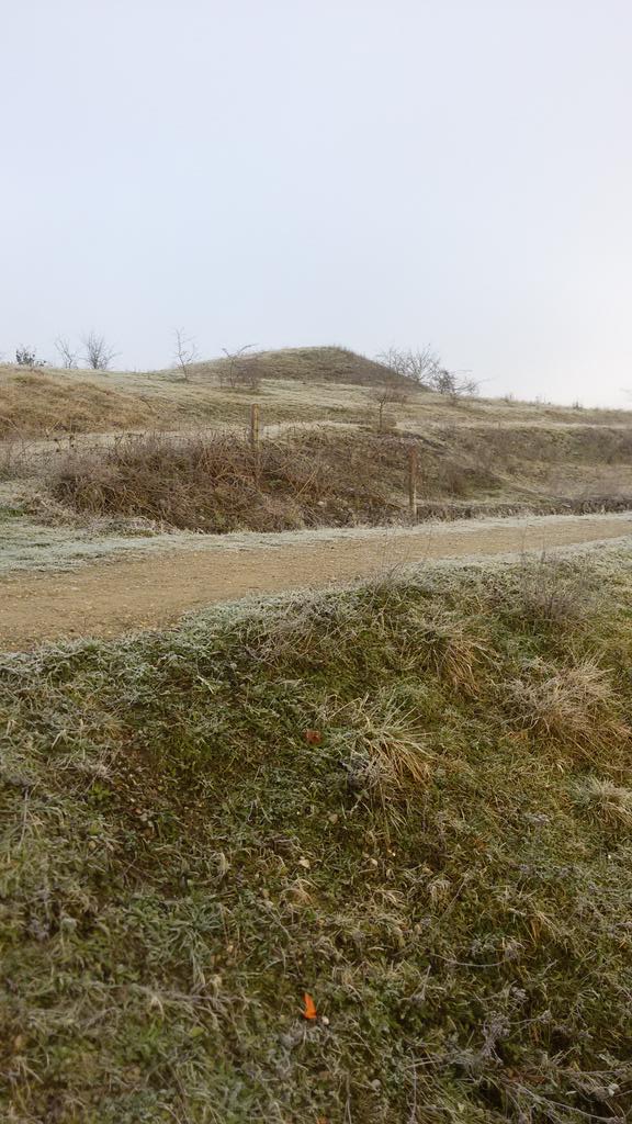 Nothing better than to start your week with some running on hilly terrain. #trainingisfun