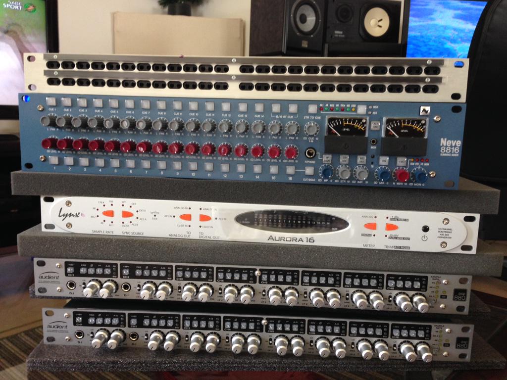 mattjamesca's tweet photo. Happy days!!! @AMSNeveLtd #focal #lynx #audient @RhapsodyREC coming soon! http://t.co/BxFyIP7KUO
