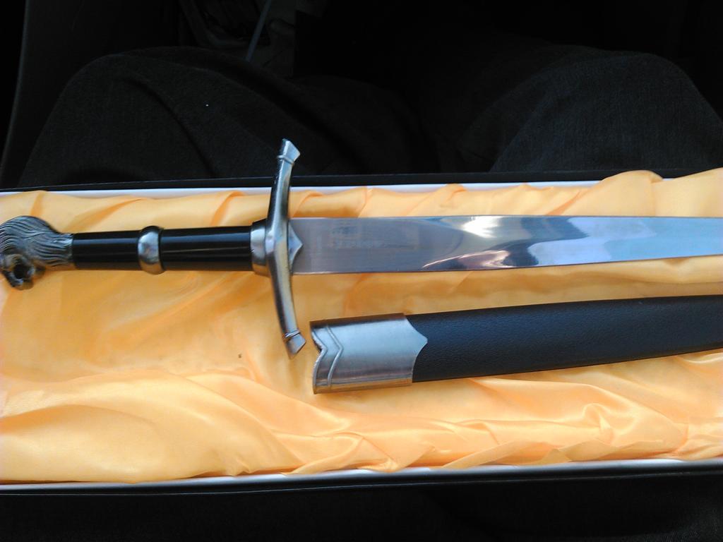 Candleman64's tweet photo. The Candleman64 spent last week Selling Knives and Hatchets http://t.co/a8dN1lyHim