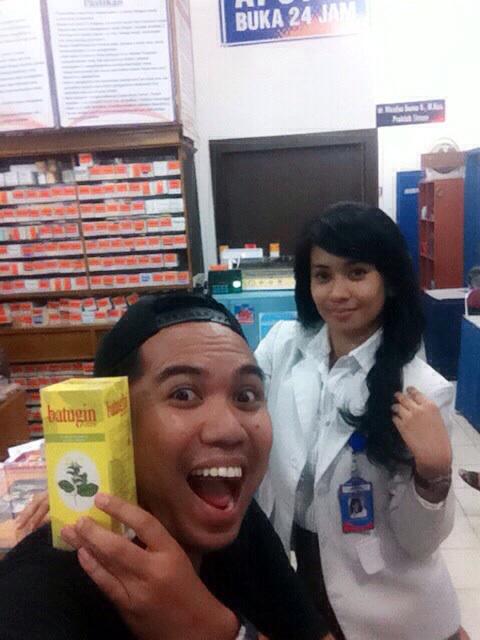 RT <a href="/idulfatraMC/">muhammad idul fatra</a>: #selfiewithpharmatist#kimiafarmaexperience @kimiafarmacare