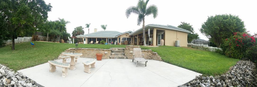 Southern_World's tweet image. Thanks for the favorites @DavidSmethie and @NaplesProblems  
2015 will be phenomenal for #RealEstate !!! 239-540-4884