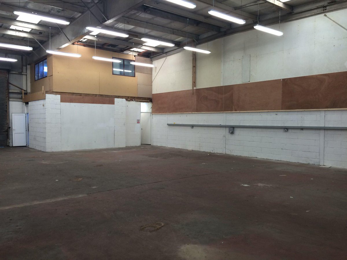 BossBrewingCo's tweet photo. We got the keys today! In the style of before/after, here are the before pictures! #busyboss #workingboss #newbrewery http://t.co/brtUb1vFGi