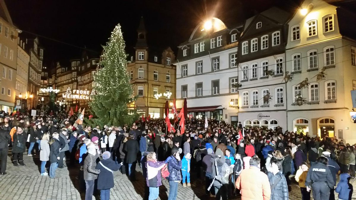 helmut6766's tweet photo. ANTIGIDA -Demo IN MARBURG auf dem Marktplatz angekommen! Viel Mehr Teilnehmer als angemeldet! http://t.co/mkmslNt7R3