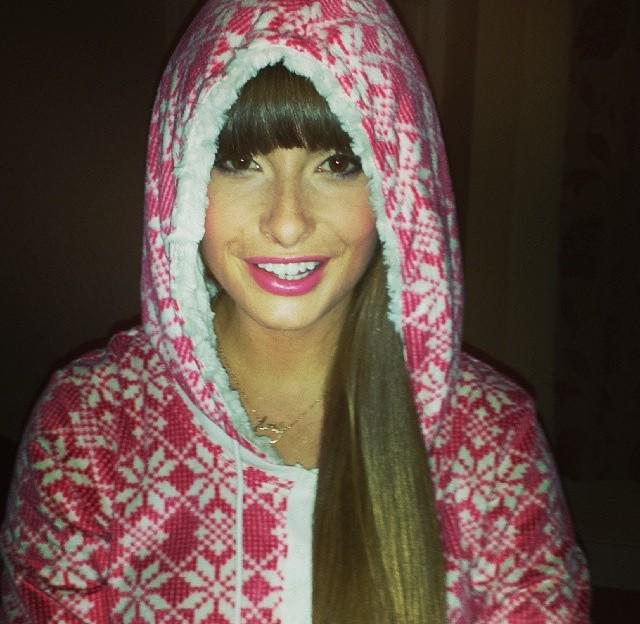 <a href="/GaryBarlow/">Gary Barlow</a> she's the cutest lil unicorn out there. 👸Has loved you since she was 9 #kinggarycometothecastle 😻😻😻