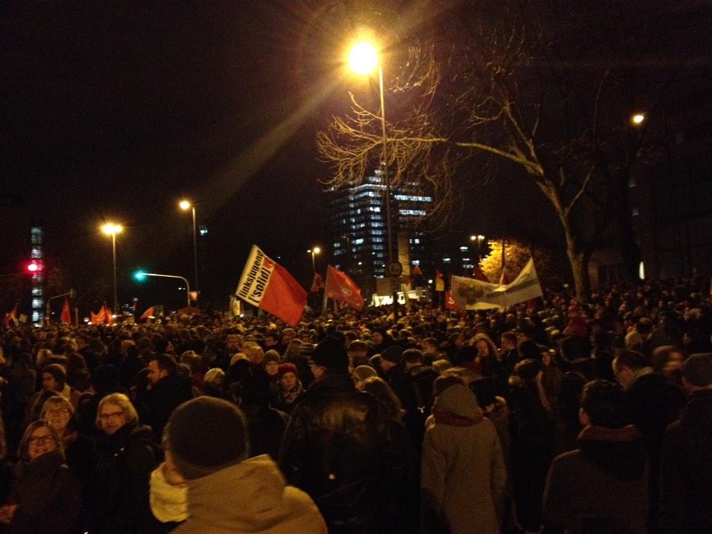 ArndrianO's tweet photo. #pegidaloca #kögida #Abendland #mordor #nokögida http://t.co/xAEPZ15DUI