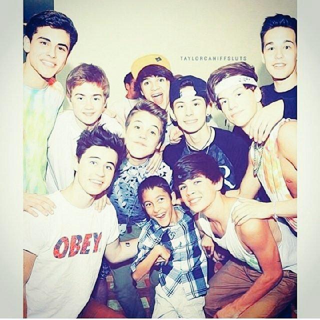 luperdgzz's tweet photo. #MagconFandomSlays #OldMagconForeverInOurHearts http://t.co/VssGUTUtAm