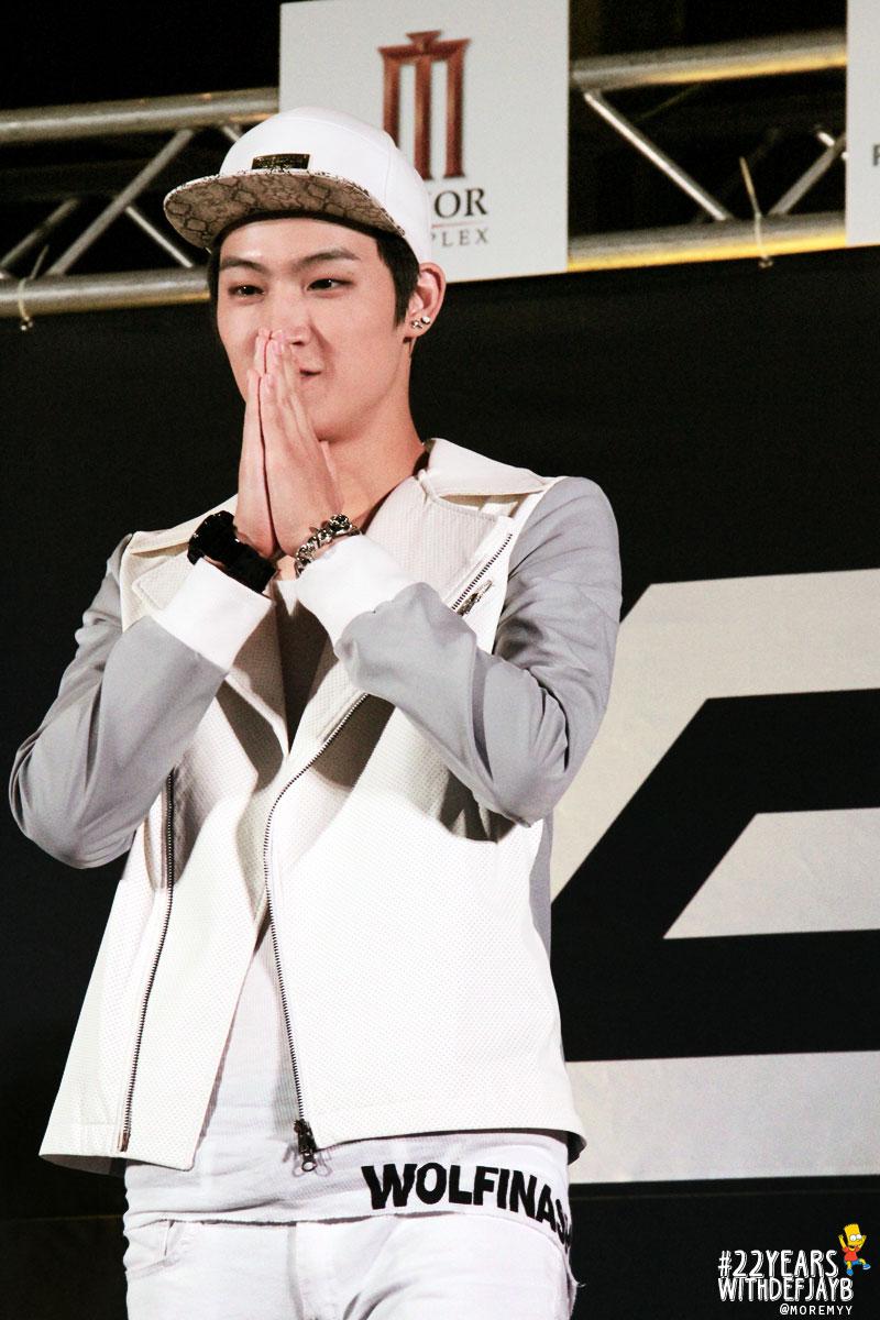GOT7Republic's tweet photo. #23YearsWithDefJB RT @mfQy_: รักนะ♥ #23YearsWithDefJB #ใจฉันมีแต่บีมีแต่บีมีแต่บีคนเดียว @Def_soul_JB http://t.co/EEmpp6QXXD