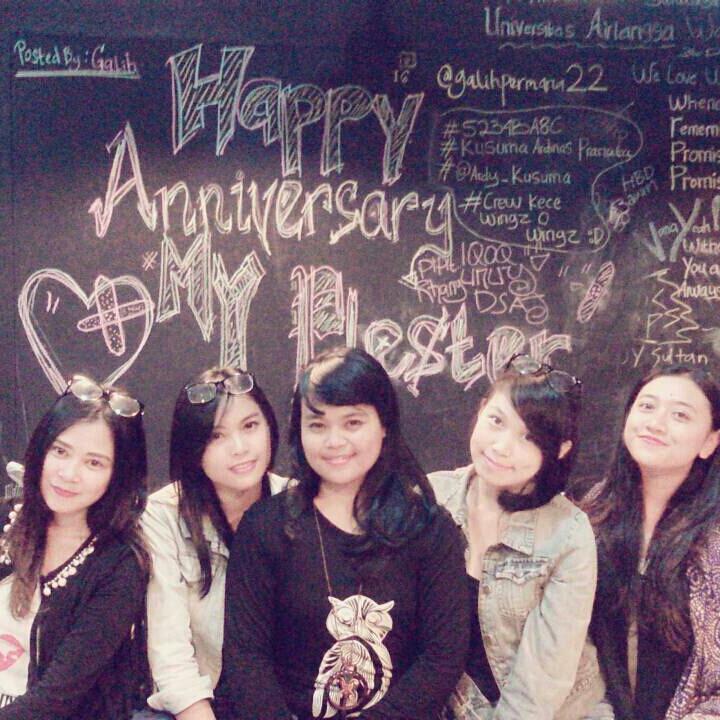 RikaMardiana10's tweet photo. haiii 😁😍 thanks cantiks @quviet_ @Rhany_amazing @sunuuuy @deasekararum http://t.co/6MxddmyAs2