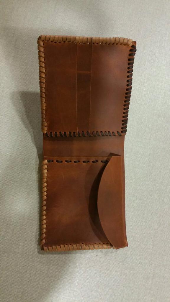 CyRCerrato's tweet photo. Carteras de piel artesanales!!!! Materiales de primera calidad!!!! Ven a vernos!!! http://t.co/TOesdFFaQU