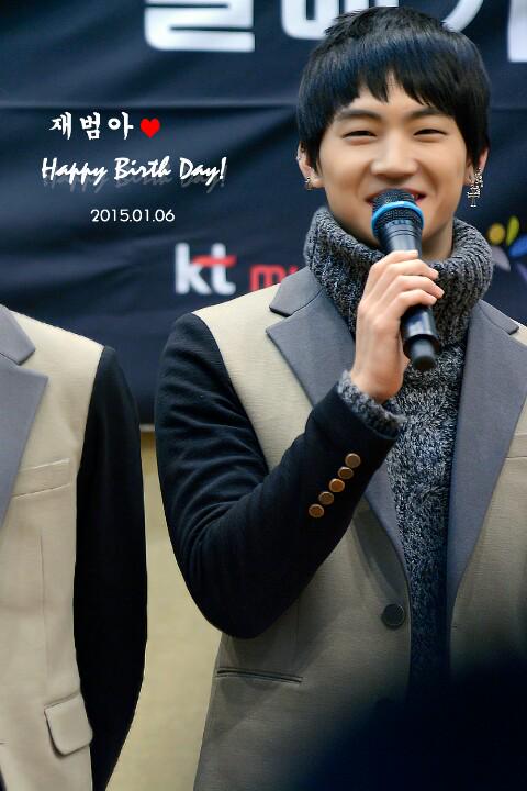 GOT7Republic's tweet photo. RT @MarkJ04com: GOT7 리더 임재범님 생일 축하드립니다♥>< #23YearsWithDefJB  http://t.co/tyIX8S5zHv 
http://t.co/ZO1nxJcQG3 http://t.co/hgLEz1PctW