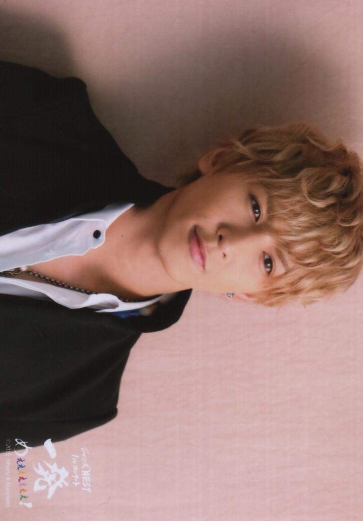 fujiiiiiiiwa's tweet photo. 【あけおめ フォトセット】藤井流星 スキャン ② ジャニーズWEST http://t.co/l6xdYL2oGB