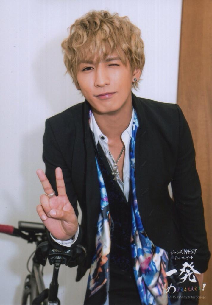 fujiiiiiiiwa's tweet photo. 【あけおめ フォトセット】藤井流星 スキャン ② ジャニーズWEST http://t.co/l6xdYL2oGB