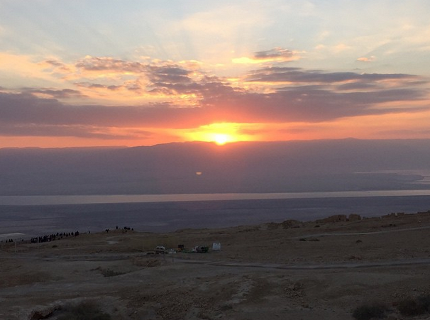 gokesher's tweet photo. An incredible sunrise captures from Masada by #GoKesher #Bus324 participant @Lake_Freddi! http://t.co/QPGESuufja