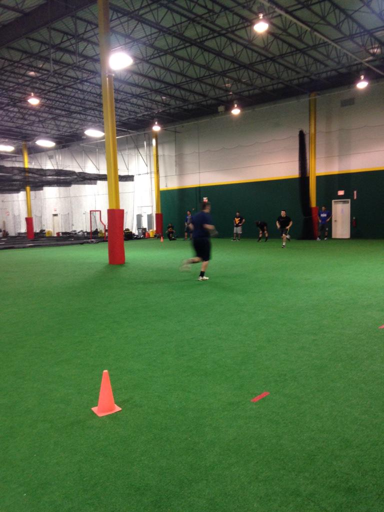 College players working out hard this morning @ WORKOUT W/ THE PROS! #gassers #nooffseason