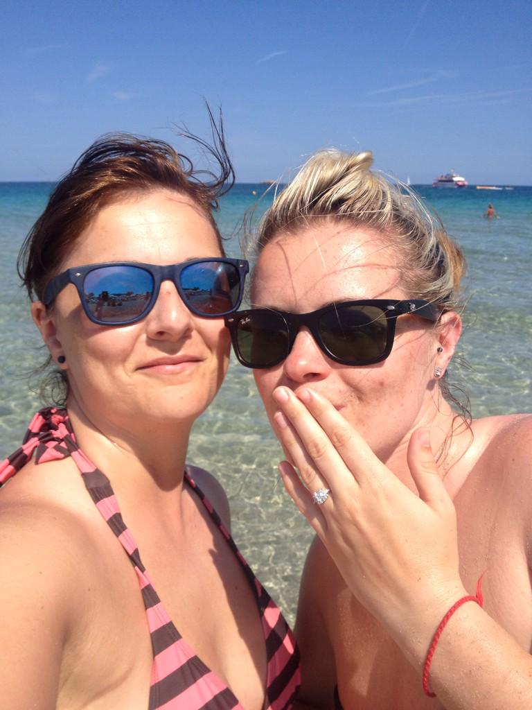 sammymorgan07's tweet photo. 🎤All I do each night is pray, that you sing a million love songs on our wedding!!15-8-15 in Newcastle @GaryBarlow http://t.co/BeJrG2xAuG