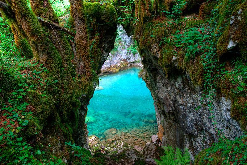 travexp's tweet photo. #Tara river, a hidden #gem of an experience in the northern part of #Montenegro http://t.co/nOhktr5zWP