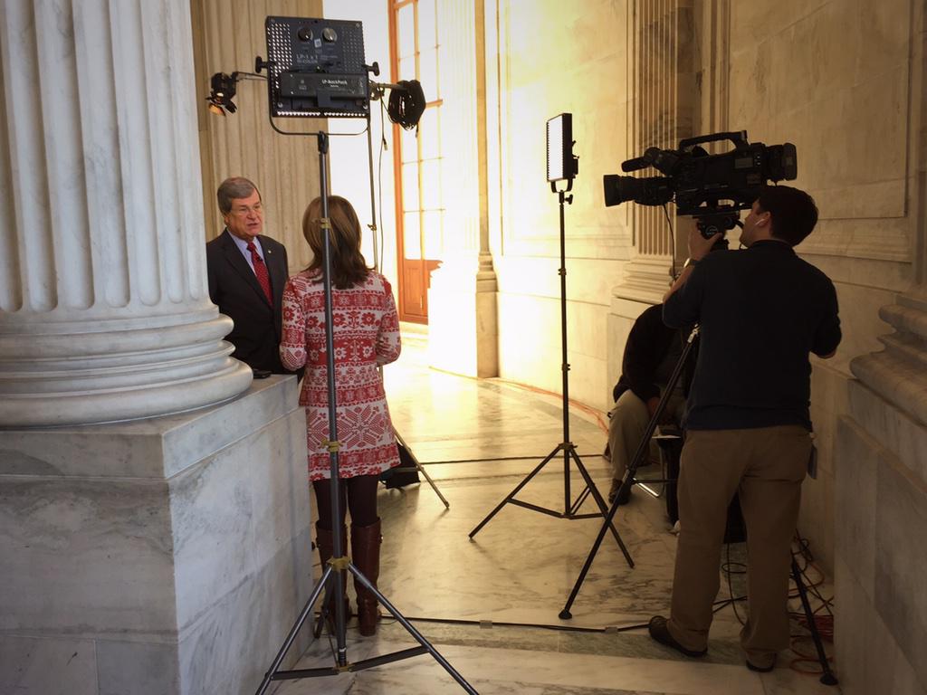 CSPANBen's tweet photo. Preparing intrws for Opening Day of Congress, @cspan's @gretabrawner talks to Trent Lott about new member experience. http://t.co/f8noyL9mfV