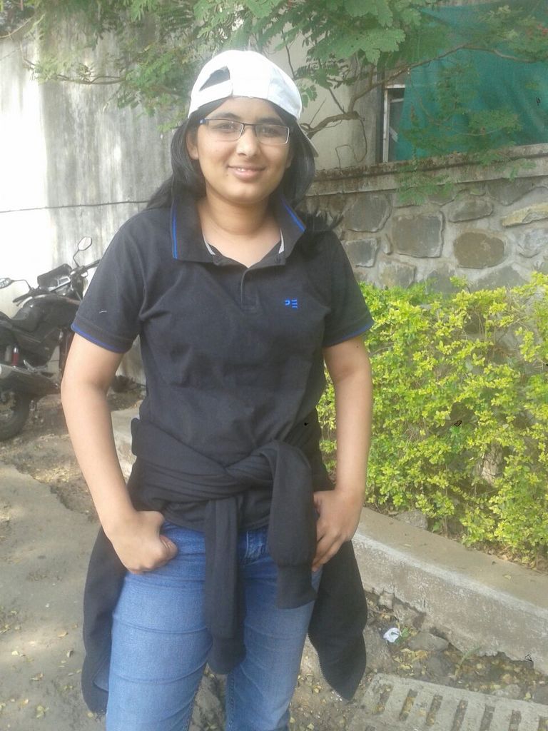 mekalyanimitra's tweet photo. @saietamhankar @classmatesmovie @AdityaSarpotdar 2day it ws #AppuDay @ my college! My classmates named it #KalyaniDay http://t.co/FhAWS3gryF
