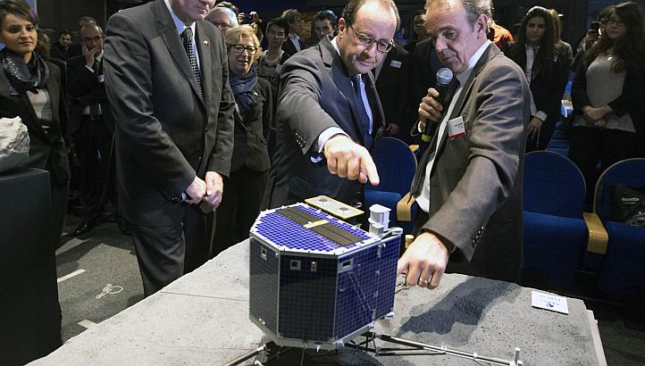 straits_times's tweet photo. #philae2014 probe of comet ‘may revive in March’: French space chief http://t.co/eCXtaBbeKr http://t.co/RUYJ0JEdFo