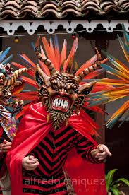 PanamaRR's tweet photo. #Las #Tinijas is a restaurant in #Panama city and at 9 p.m. they have a show - #folklore #local #customs #dancing http://t.co/aQSVPceadP