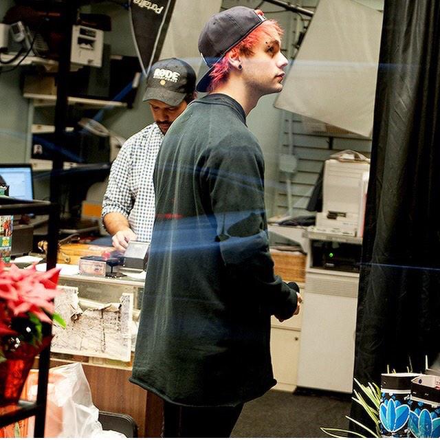 mostylesss's tweet photo. AGH I want cuddly Mikey 😩 http://t.co/pFzEgop2QO