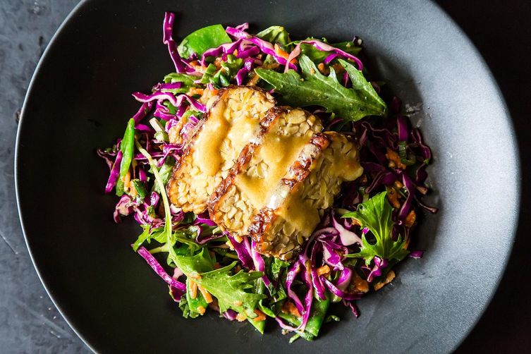 SELFmagazine's tweet photo. 15 vegan recipes for a super-green 2015: http://t.co/O3ECLZhHiD http://t.co/HeJNDfdkbN