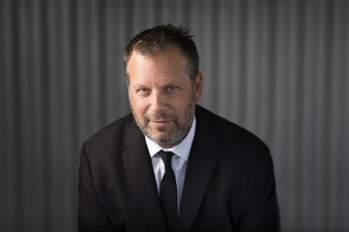 TBWAChiatNY's tweet photo. New Year. New Chief. Welcome, @Schwartzie14!
http://t.co/MWs7A7LF1n TBWA Taps Global CCO Rob Schwartz to Lead NY O... http://t.co/jtysdZrrjL