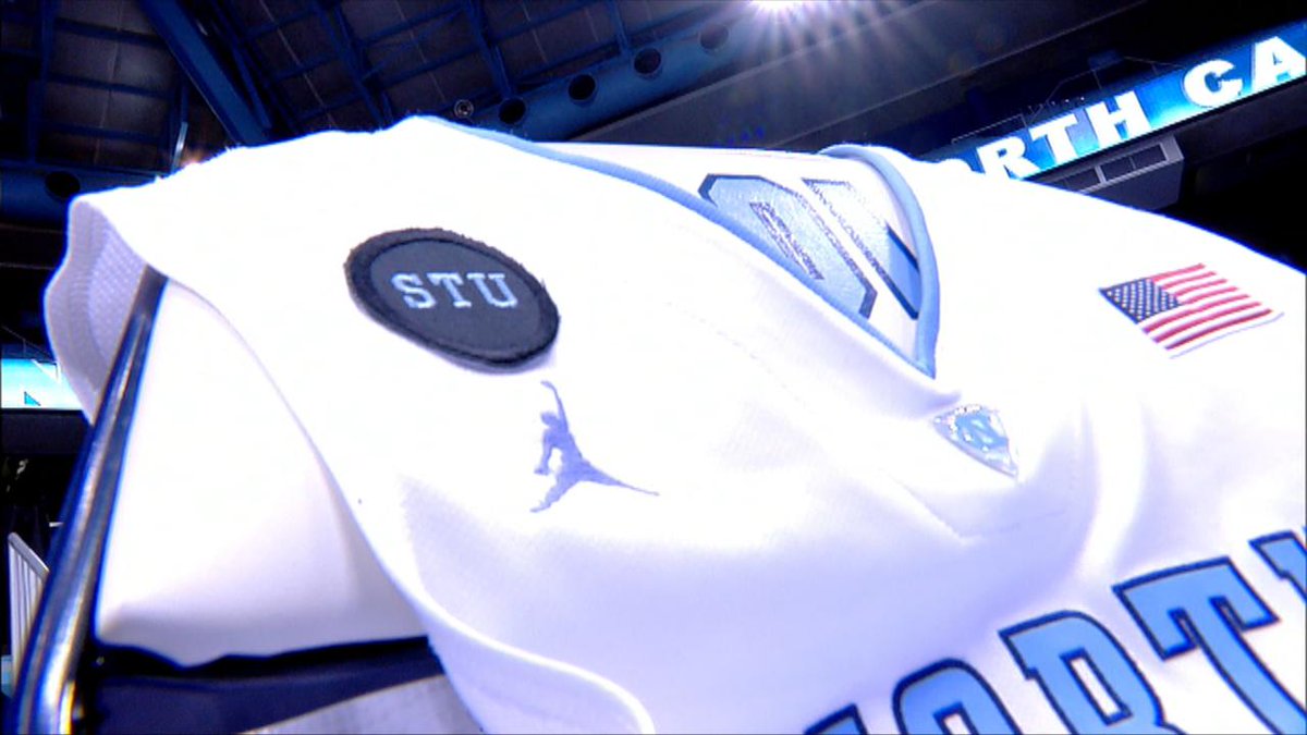 Tar Heels will wear 'STU' patches Monday vs Notre Dame to honor UNC alumnus Stuart Scott.