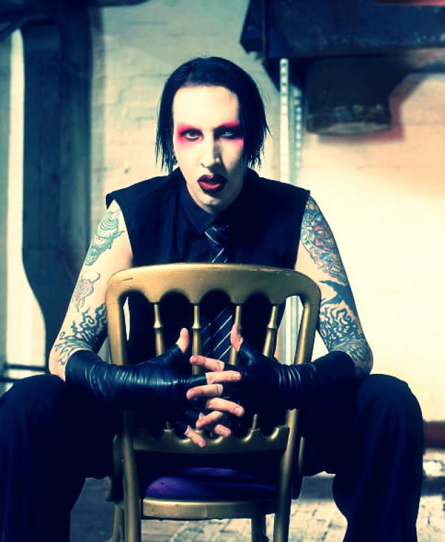 Happy birthday to Marilyn Manson yaaaaaaaaaaaas 