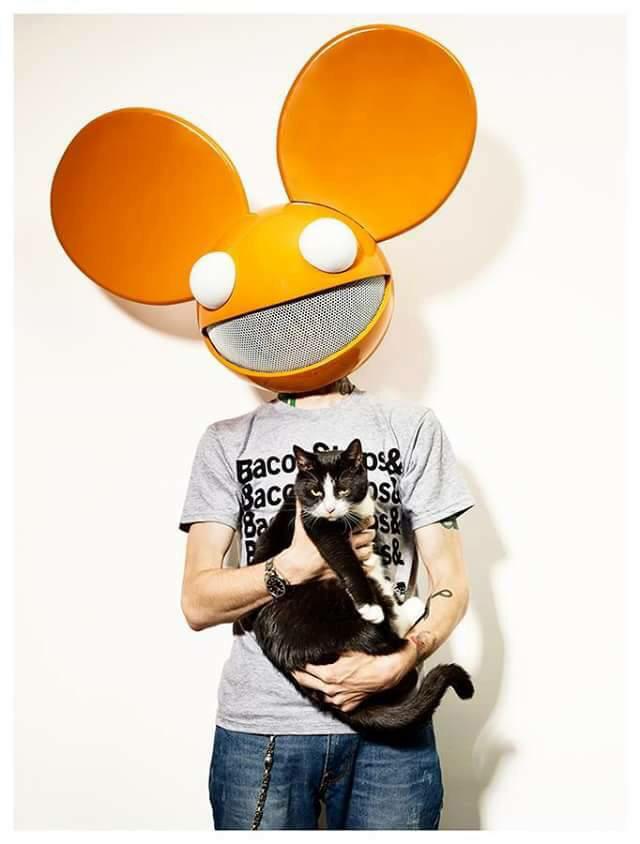  Happy Birthday my mouse you meet many more years god bless you and serves more album 