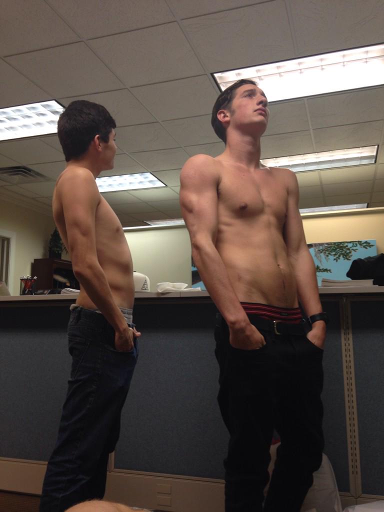 cademan88's tweet photo. #sharbeling #noflex #lookingoff #candid @sharbel_3 http://t.co/7crTgQaKk7