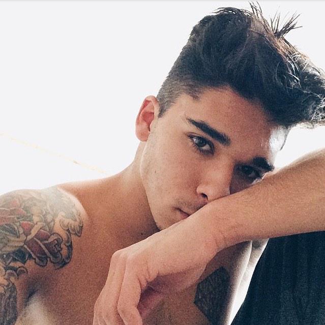 RPModels__'s tweet image. 