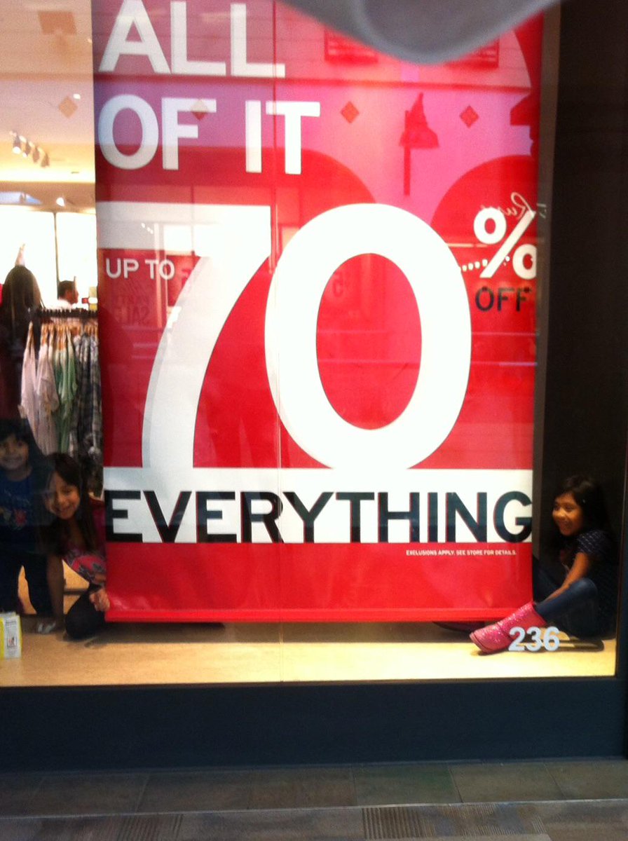 Kiteport's tweet image. A sale even Angelina Jolie couldn't ignore.