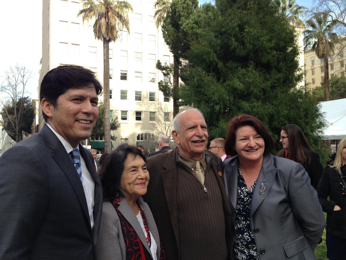 toniatkins's tweet photo. W/ @kdeleon, @DoloresHuerta, Nick Bernardino. Thx #OCEA, @CaliforniaLabor for hosting people's inauguration party! http://t.co/RlkY9SwqYq