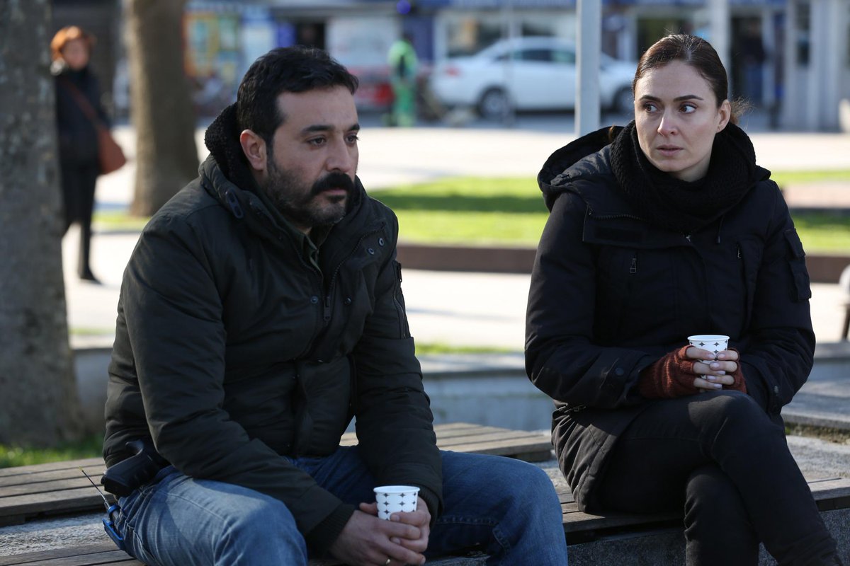 "Mesele başkaydı, ben seninle biz olmak istedim."
#AşkınKanunu