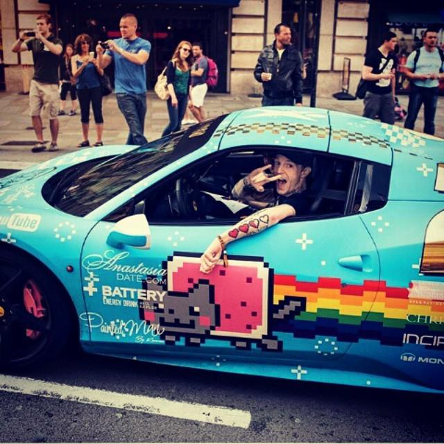 HAPPY BIRTHDAY !       by theorevault 