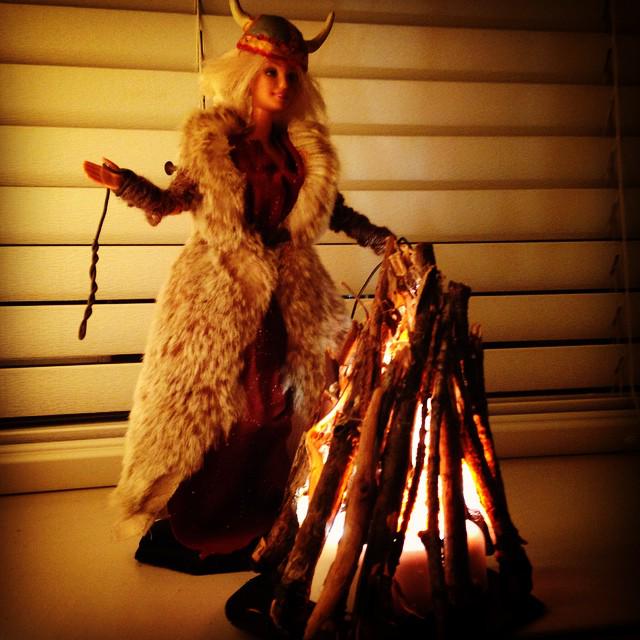 OrphanAssembly's tweet image. Orphans! Check out BEOWULF VS GRENDEL! (a 20-minute toy theater cavalcade of wonder) Jan 18th and 19th at Links Hall!