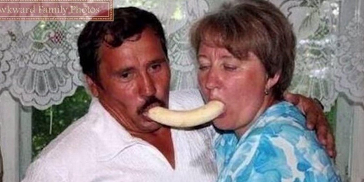 13 Of The Cringiest Couple Photos The World Has Ever Seen Huffington Post Scoopnest