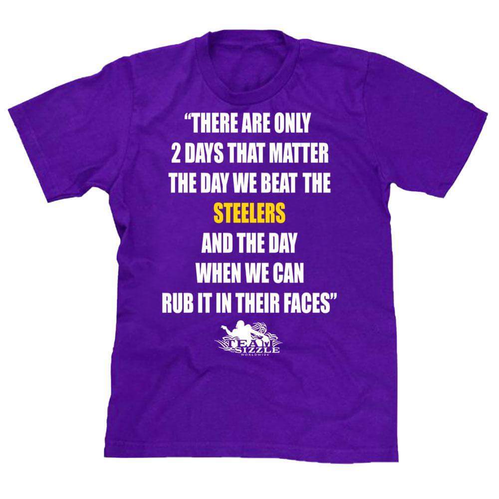 Terrell Suggs har för vana att trycka upp T-shirts med Steelers-tema. I går den kom den senaste. #nflse