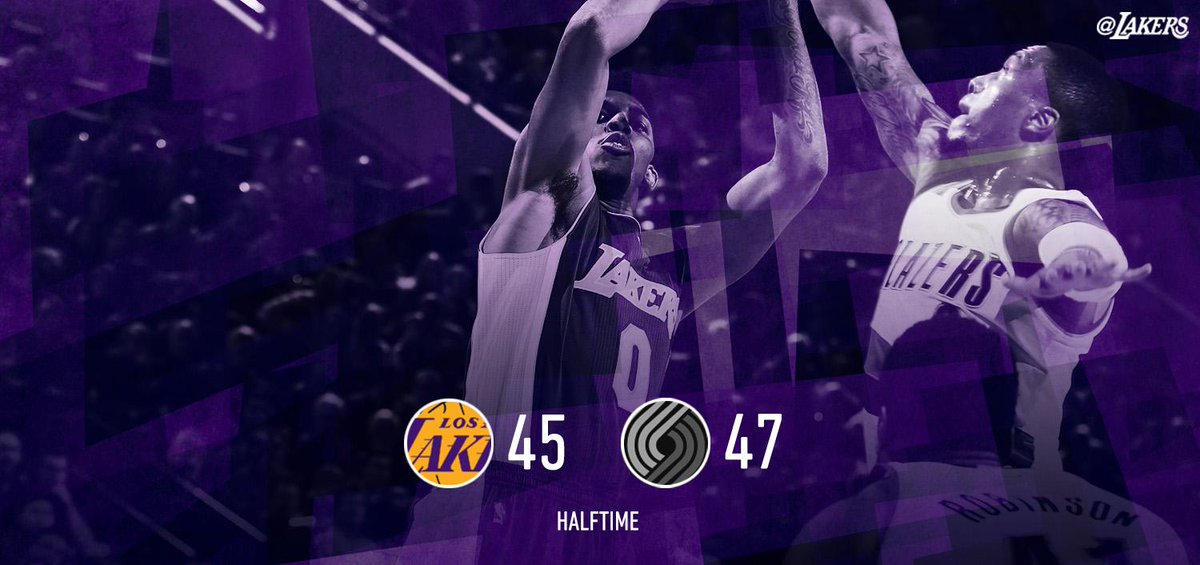 Lakers's tweet photo. Lakers right in the thick of it as they head to the halftime locker room. http://t.co/6kaCU0XceI