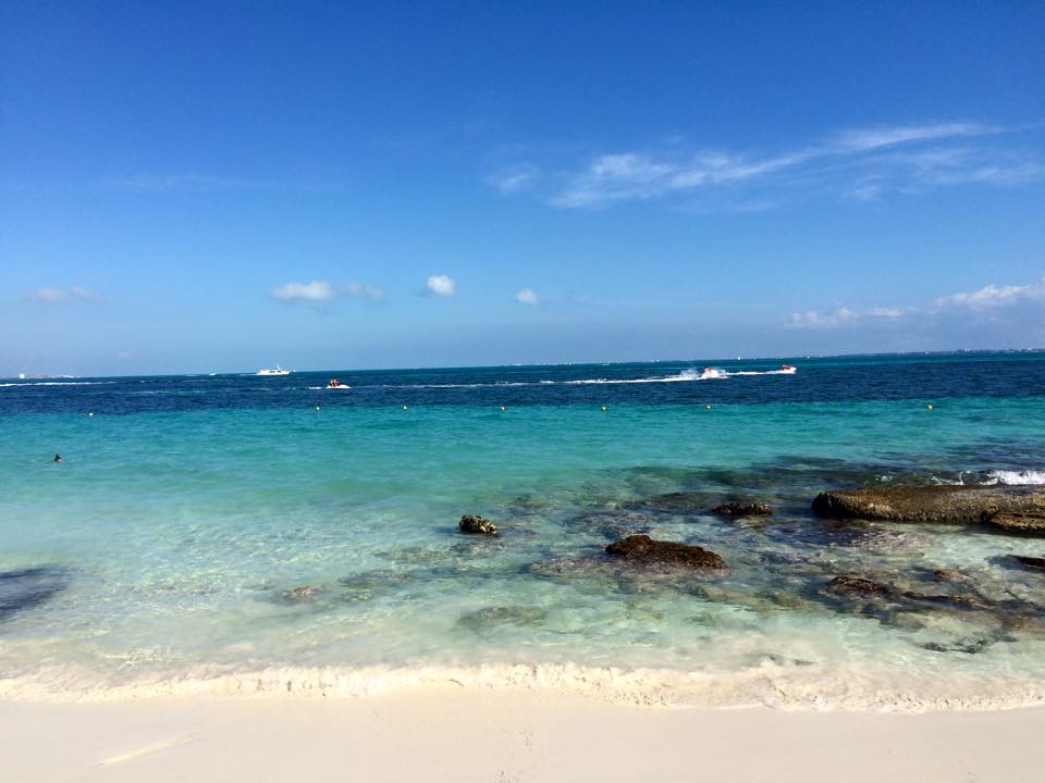 Madisonm007's tweet photo. Thanks for a great trip @RiuHoteles! See ya next year!! #DreamBig http://t.co/jf3jBvztg3