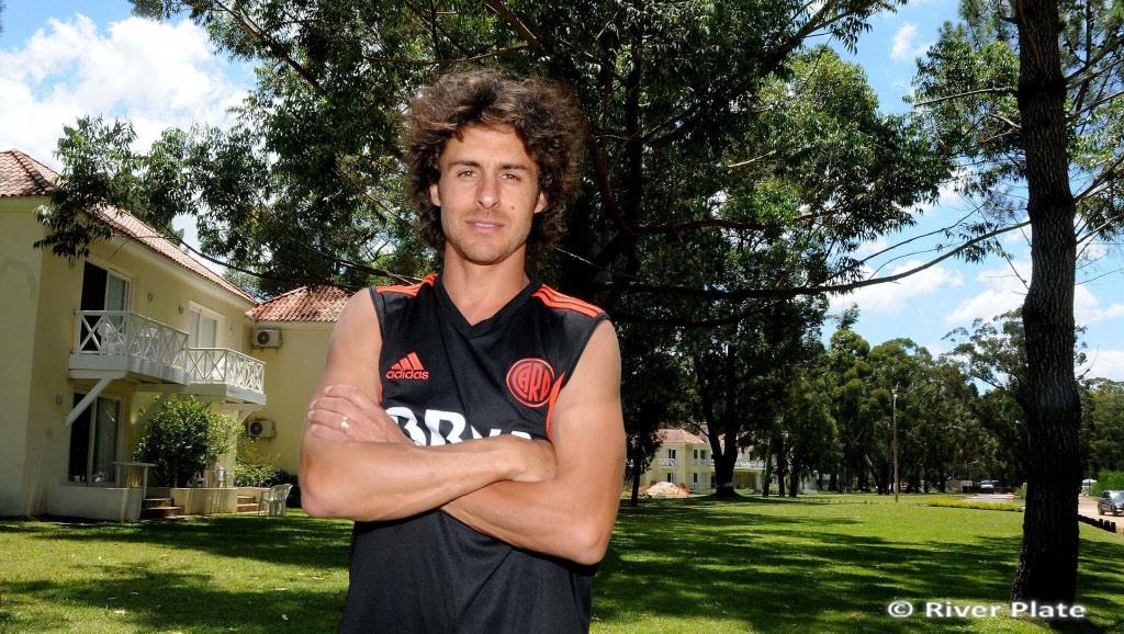 gerocaceresf's tweet photo. Volvió el mejor!!! grande payaso @CARPoficial http://t.co/Hx6m63ctDE