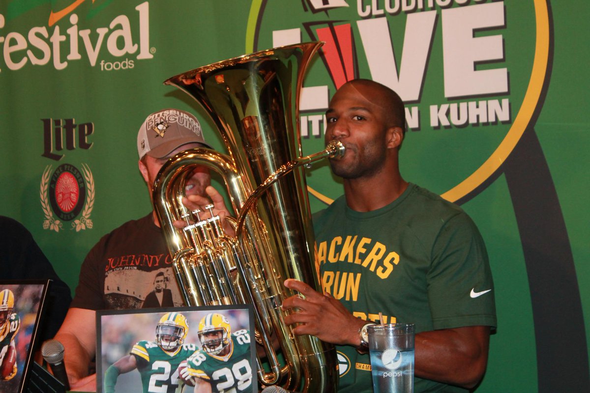 Mike Thiel tweet media